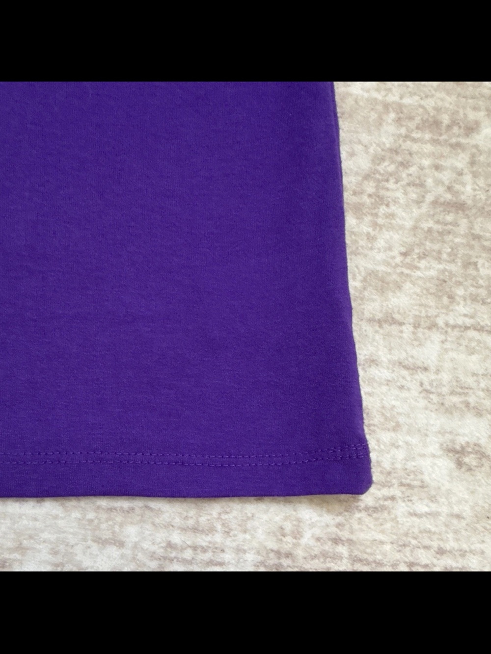 Disney Halloween “Just a Bunch of Hocus Pocus” Purple Graphic T-Shirt Medium - Picture 4 of 5